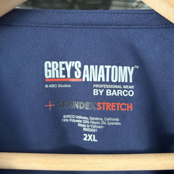 Grey's Anatomy Women’s Spandex Stretch Navy Blue Scrub Top Size 2XL - Picture 9 of 9